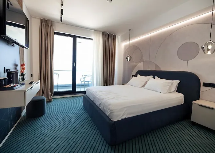 Senior With View * 艾福雷诺德